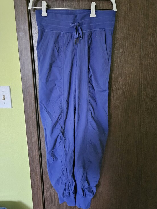 lululemon athletica Pants - Women's Lululemon Dance Studio Joggers Size 4 Athletic Athleisure